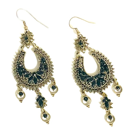 Jewelry - Vintage Ethnic bohemian dangle earrings
